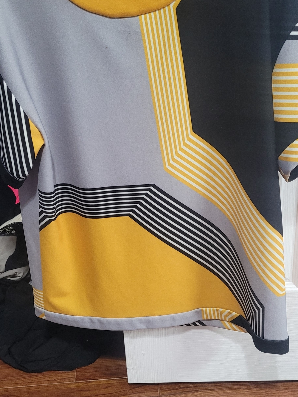 Milly Yellow, Light Gray & Black Geometric Print Top